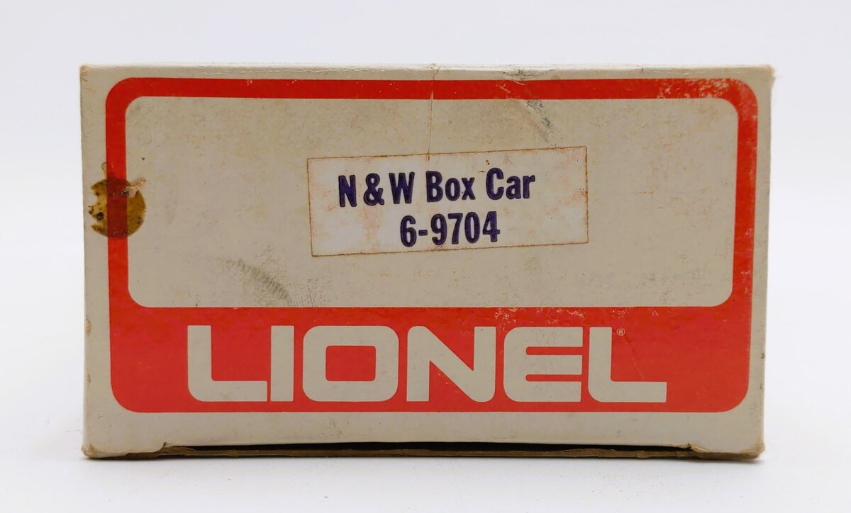 Lionel 6-9704 O Gauge Norfolk and Western Tuscan Boxcar EX/Box