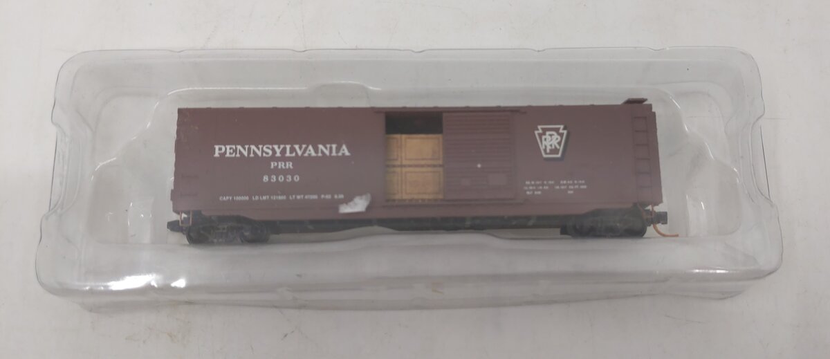 Micro-Trains 03100411 N PRR 50' Single Door Boxcar with Frieght Load #83030