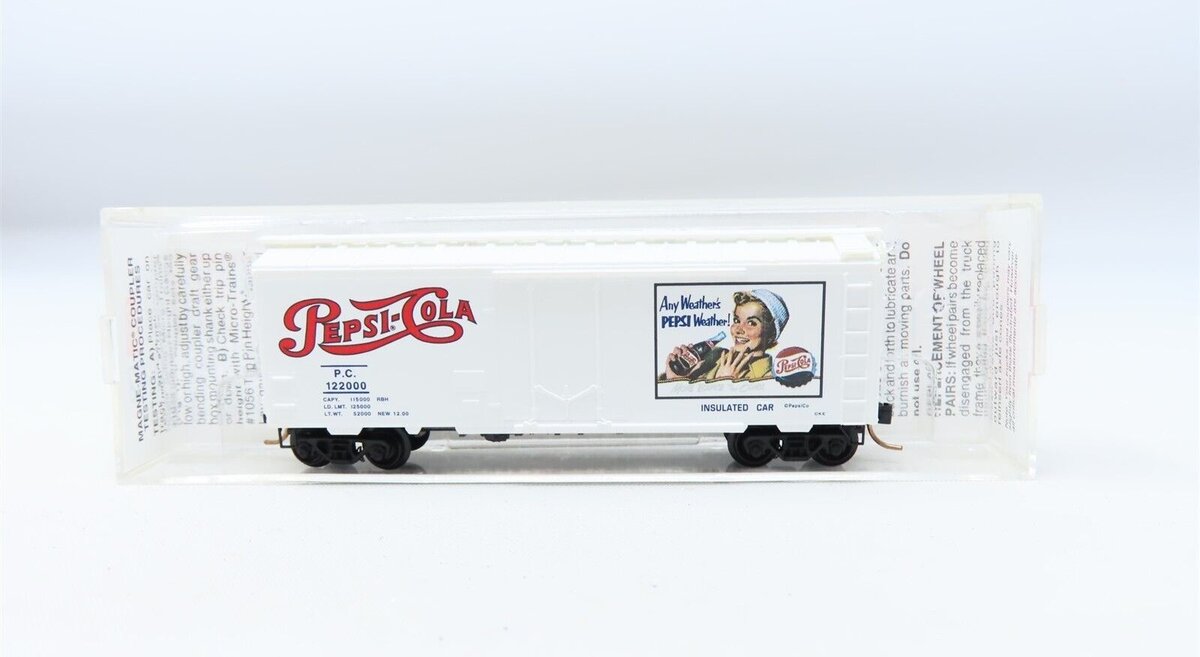 Micro-Trains 02100270 N Pepsi-Cola 40' Standard Steel Plug Door Boxcar #122000