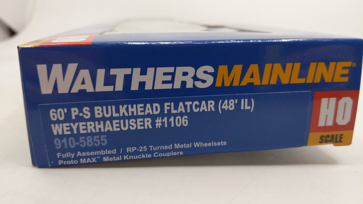 Walthers 910-5855 HO Weyerhaeuser 60' Pullman-Standard Bulkhead Flatcar #1106