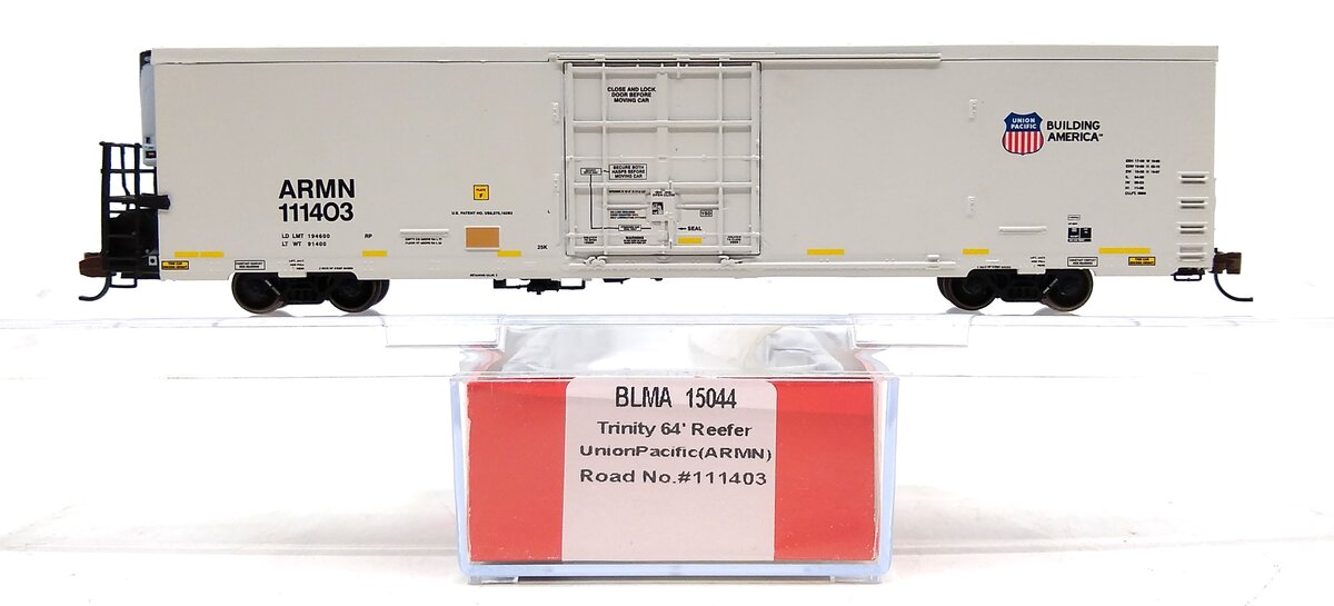 BLMA Models 15044 N Scale Union Pacific Trinity 64' Reefer #111403