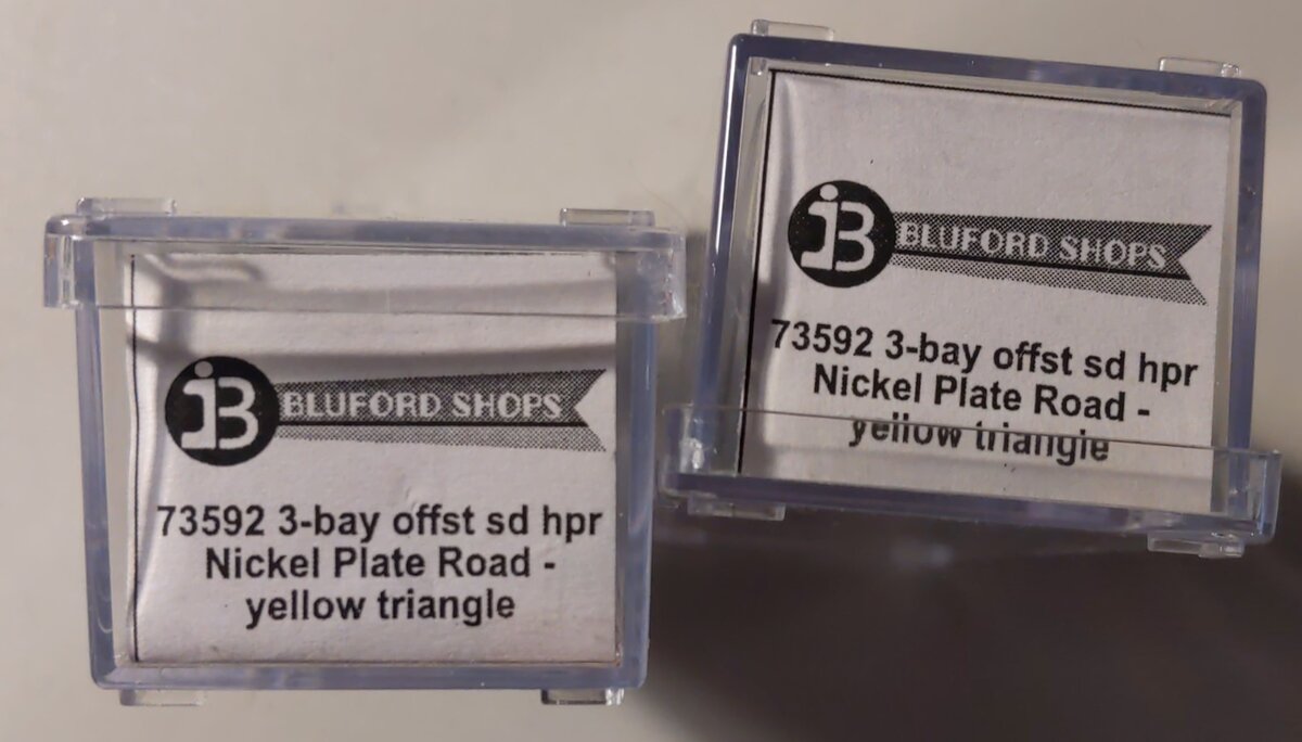 Bluford Shops 73592 N NKP 70 Ton Offset Side 3-Bay Hopper Car (Set of 2)