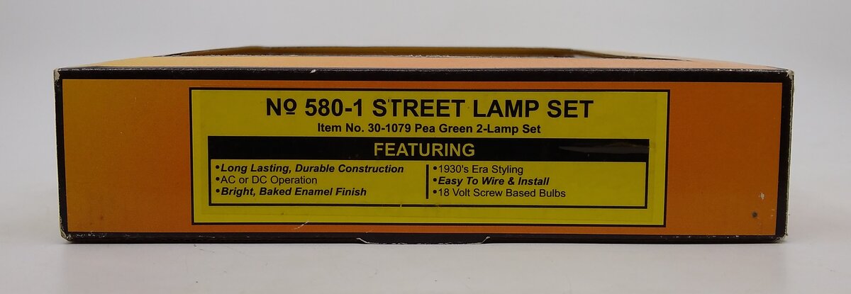 MTH 30-1079-A #580-1 O Scale Pea Green Street Lamp Set (Set of 2) LN/Box