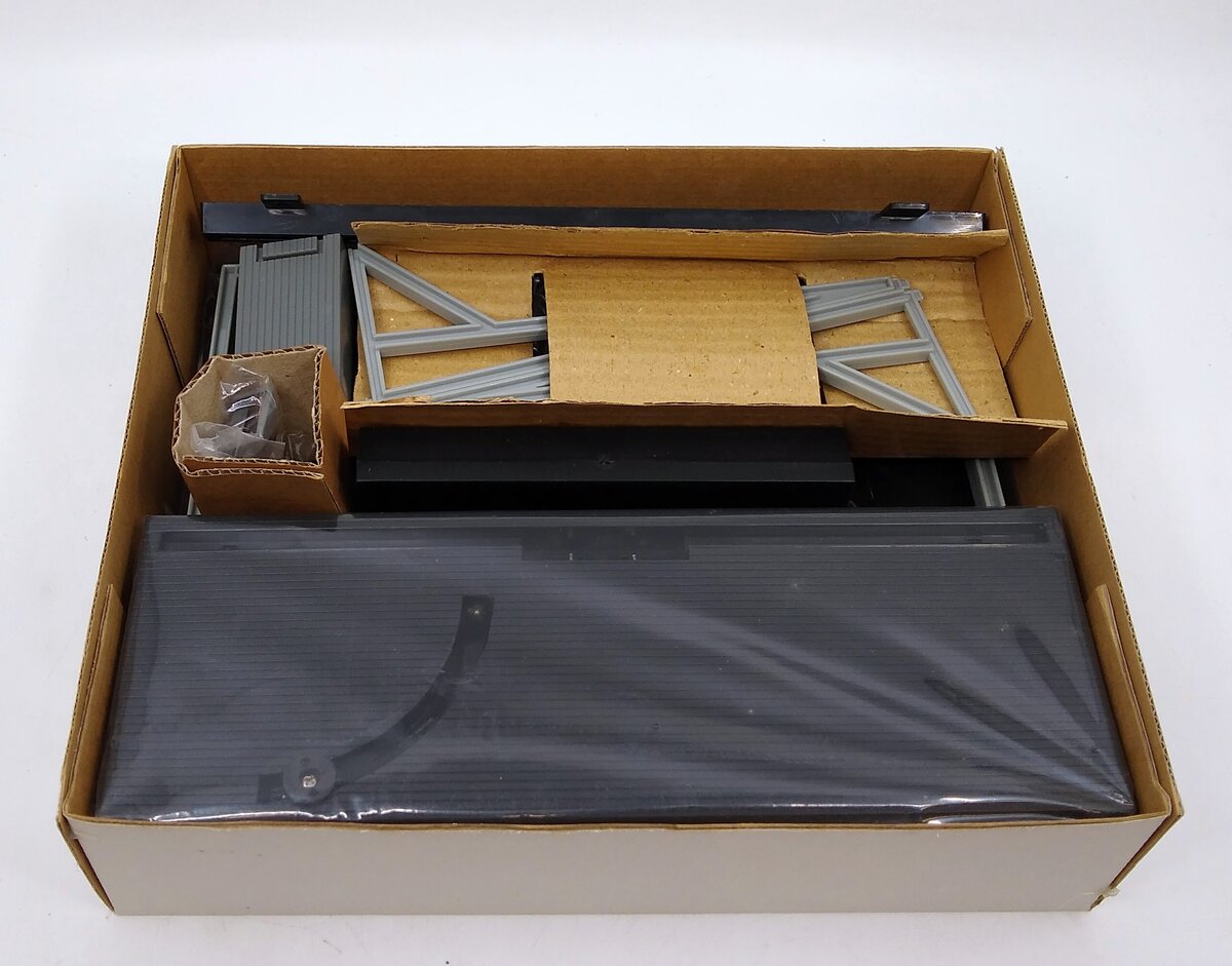 Lionel 6-12929 O Animated Auto Truck Loading Dock MT/Box