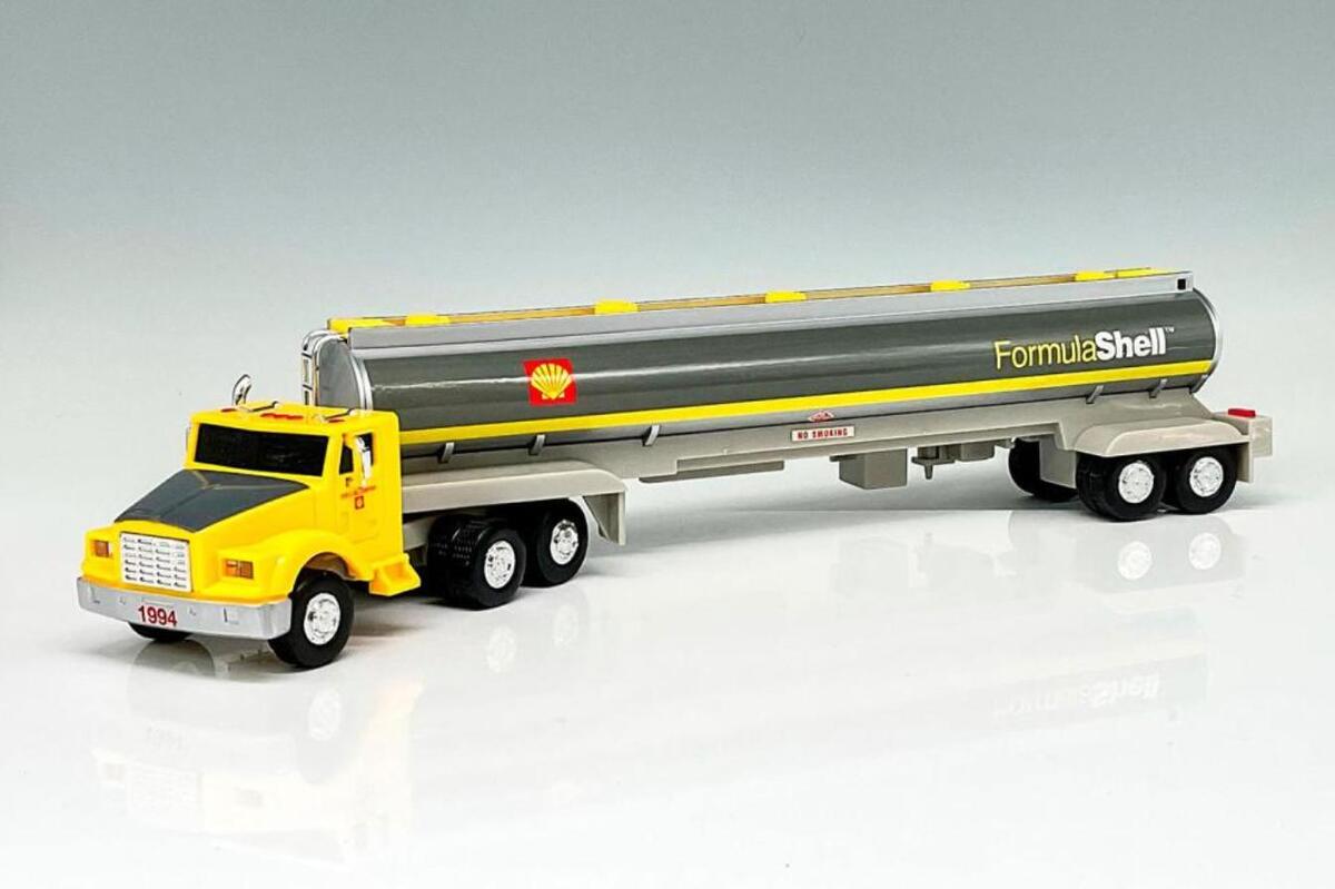 Shell 1994 O Gauge Silverado Toy Tanker Truck