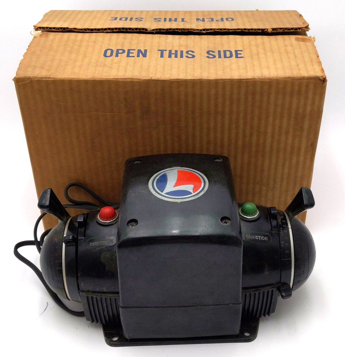 Lionel ZW Vintage O Trainmaster 275 Watt Transformer with Lionel ZW Vintage O Trainmaster 275 Watt Transformer with