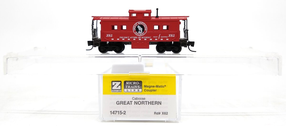 Micro-Trains 14715-2 Z Scale Great Northern Caboose #X62 LN/Box