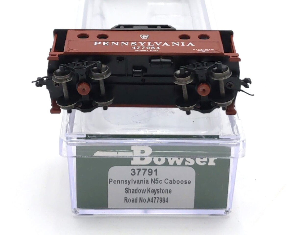 Bowser 37791 N Pennsylvania Railroad N5c Caboose #477984