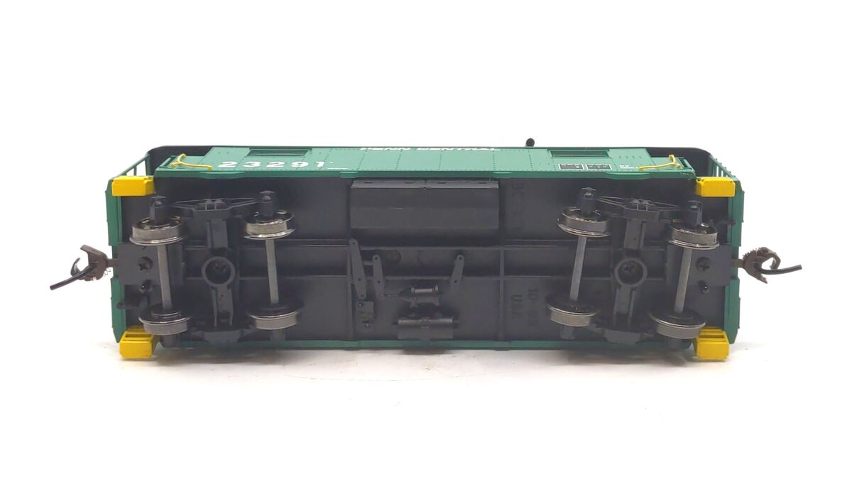 Bowser 41077 HO Scale Penn Central N8 Caboose #23291