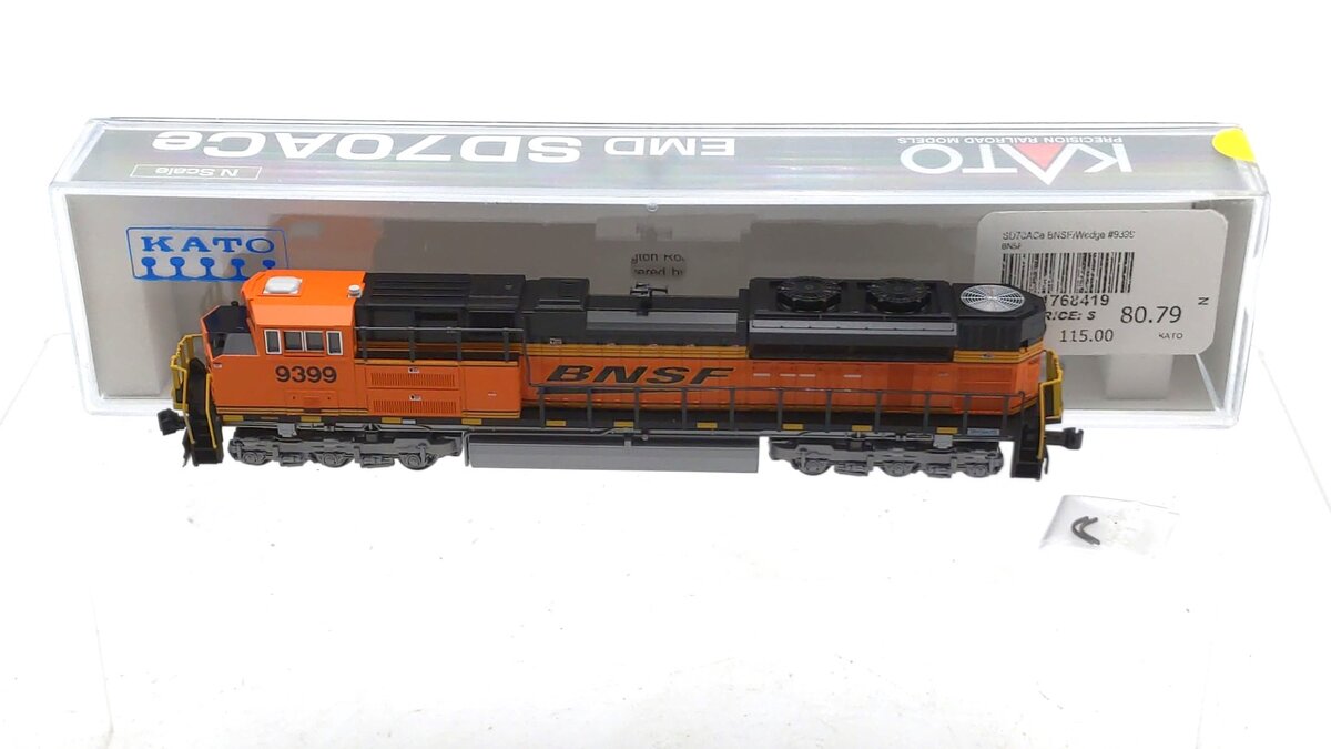 Nゲージ鉄道模型 KATO USA SD70ACe #176-8410 Kato 176-8419 N Scale BNSF EMD SD70ACe Diesel Locomotive