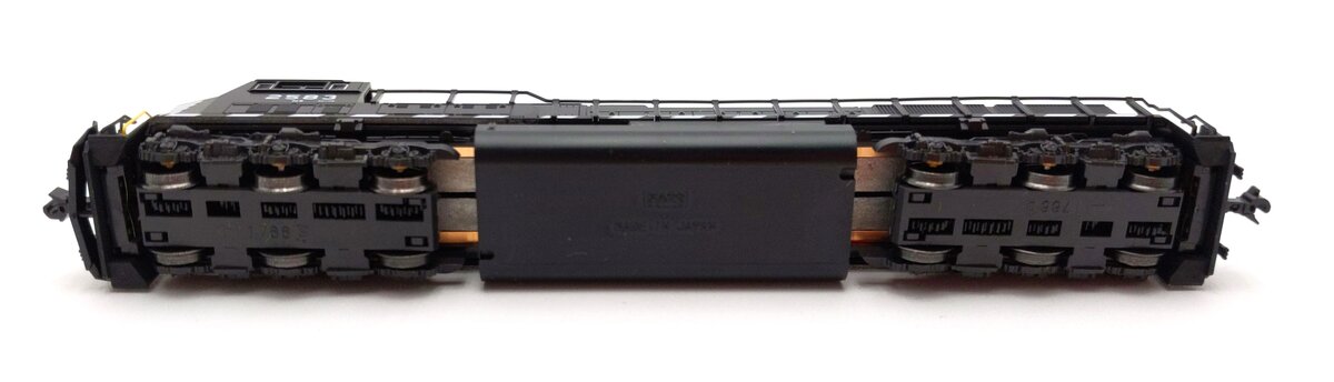 Kato 176-7605 N Norfolk Southern Flat Radiator EMD SD70M Diesel Locomotive #2583