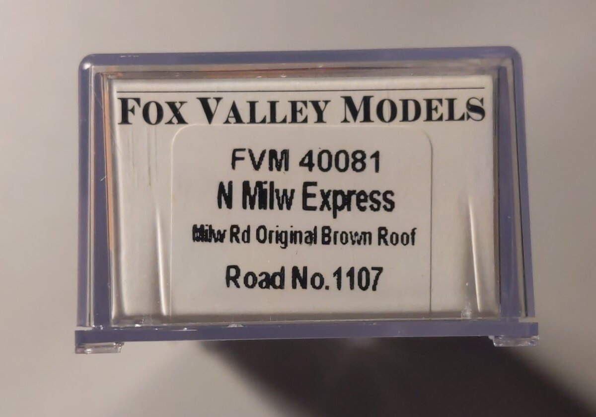 Fox Valley Models 40081 N 1935 Milwaukee Road Railway Express Agency Car #1107