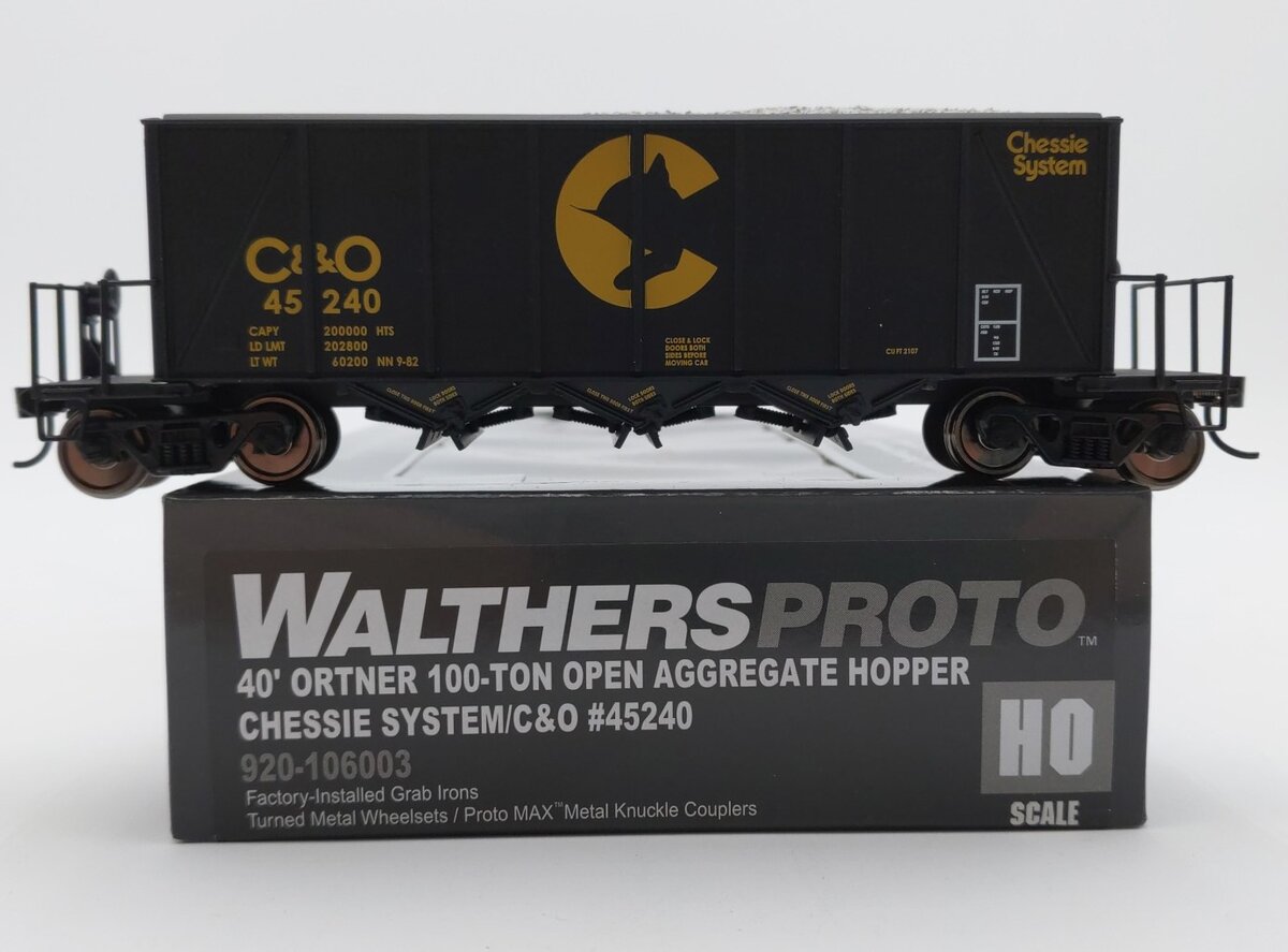 Walthers 920-106003 HO Chessie System/C&O 40' Ortner Hopper Car #45240