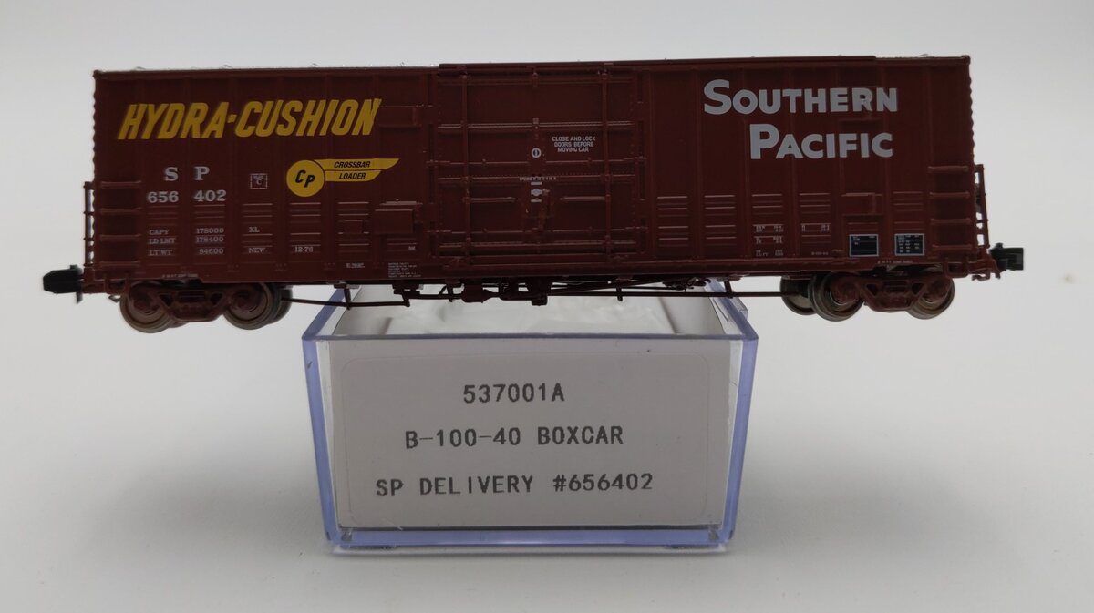 Rapido Trains 537001A N Southern Pacific B-100-40 Boxcar #656402 LN/Box