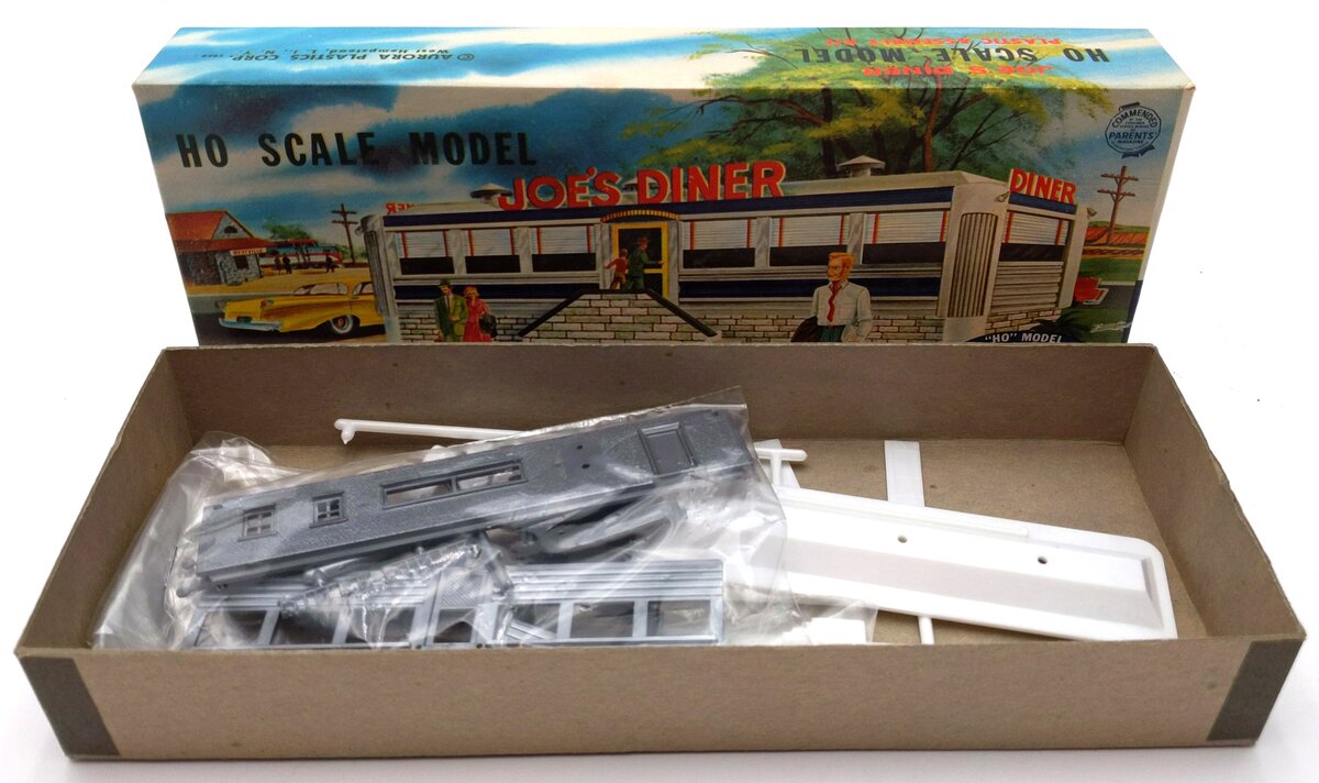 Aurora 657 HO Joe's Diner Building Kit