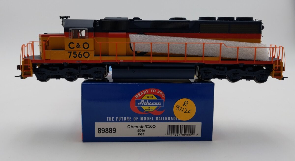 Athearn 89889 HO Chessie/C&O SD40 Diesel Locomotive #7560