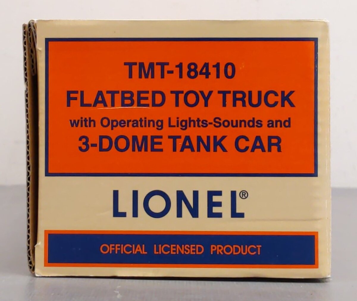 Lionel TMT-18410 O Lionel Flatbed Toy Truck w/Operating Lights & 3-Dome Rail Car LN/Box