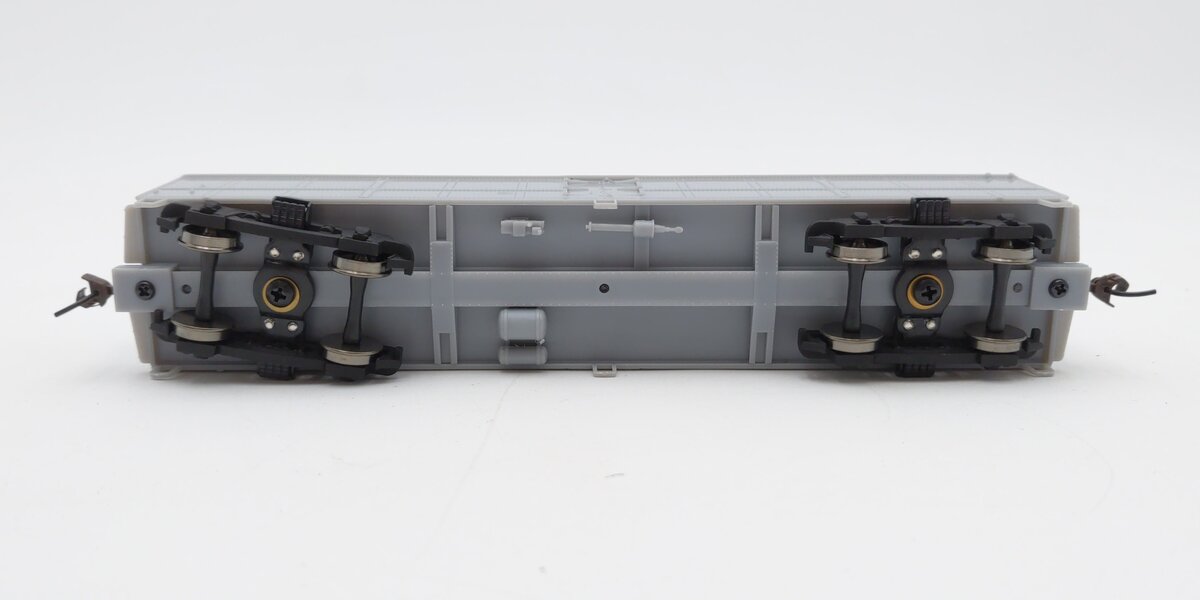 Walthers 932-5880 HO Undecorated PRR R50B Express Reefer EX/Box
