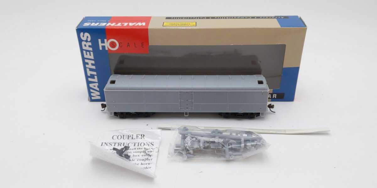 Walthers 932-5880 HO Undecorated PRR R50B Express Reefer EX/Box