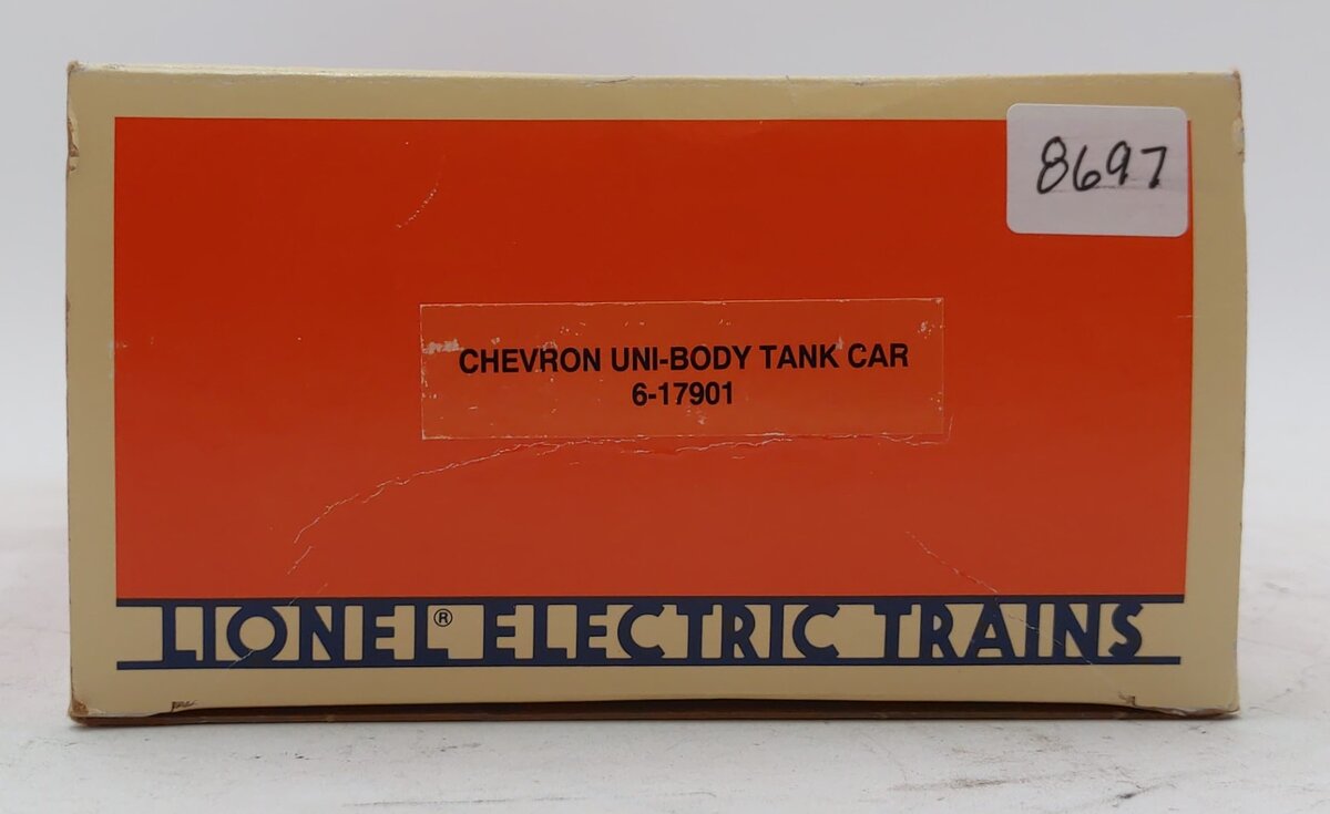 Lionel 6-17901 O Gauge Chevron Uni-body Tank Car LN/Box