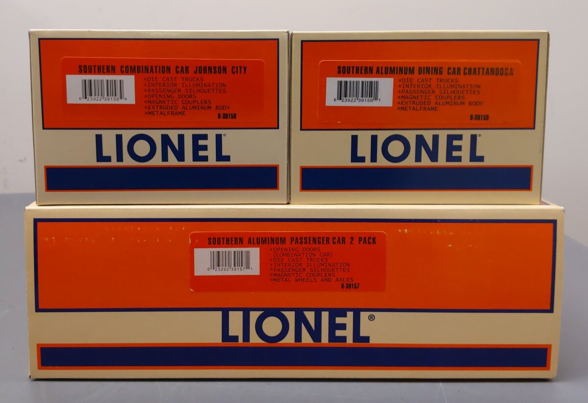 Lionel 6-39157 O Gauge Southern Aluminum Passenger Car (Set of 2) LN/Box