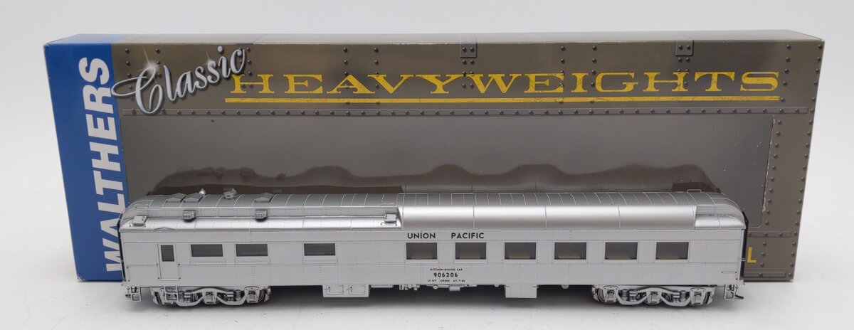 Walthers 932-10175 HO Union Pacific MOW Heavyweight 36-Seat Diner