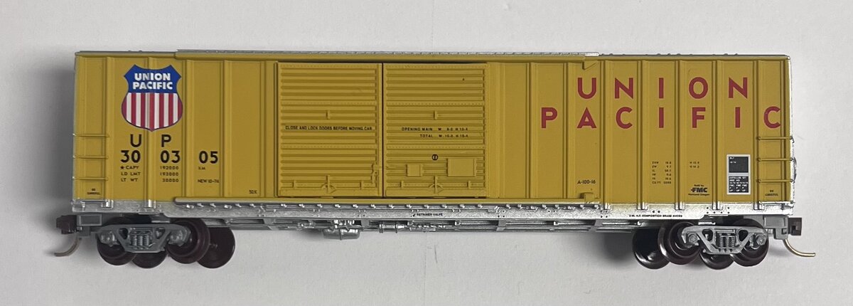 Micro-Trains 03000180 N Union Pacific 50' Double Door Rib Side Boxcar #300305 LN/Box