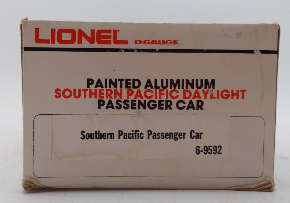 Lionel 6-9592 O Gauge Southern Pacific Daylight Aluminum Passenger Car LN/Box