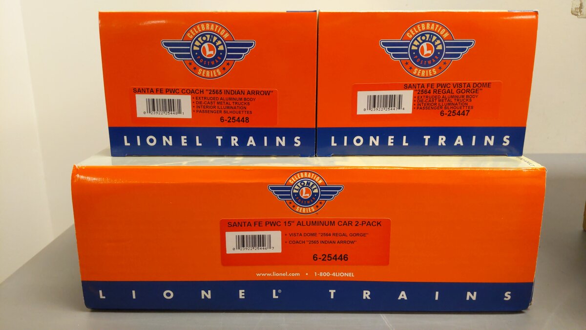 Lionel 6-25446 O Santa Fe Super Chief Passenger Cars (Pack of 2) NIB