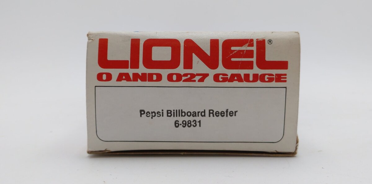 Lionel 6-9831 O Gauge Pepsi Cola Billboard Reefer Car LN/Box
