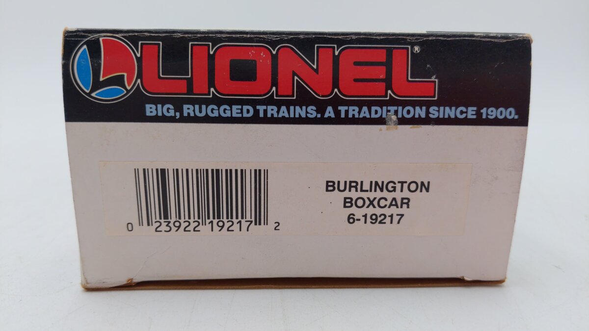 Lionel 6-19217 O Gauge Burlington Boxcar LN/Box