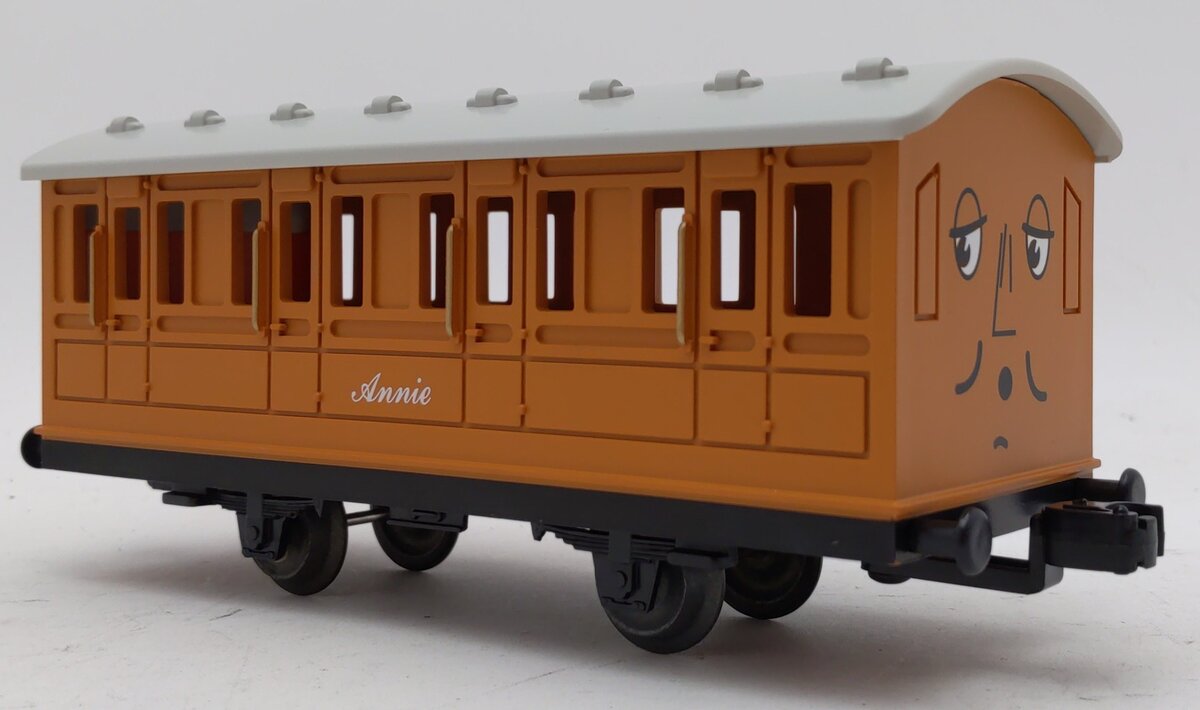 Lionel 6-15117 O Gauge Annie Passenger Coach Car LN/Box