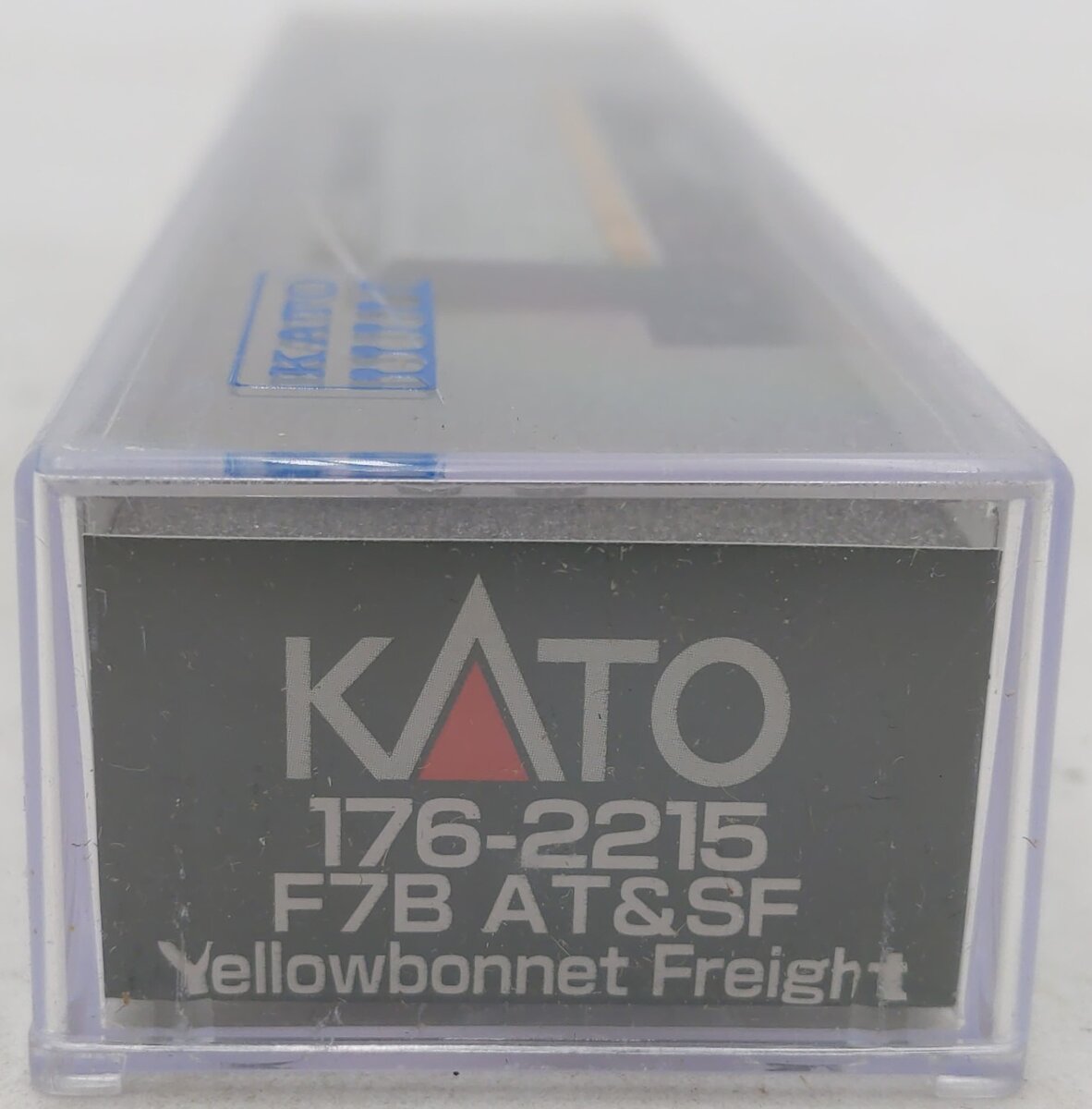 Kato 176-2215 N Santa Fe Yellow Bonnet EMD F7B Freight Diesel Locomotive