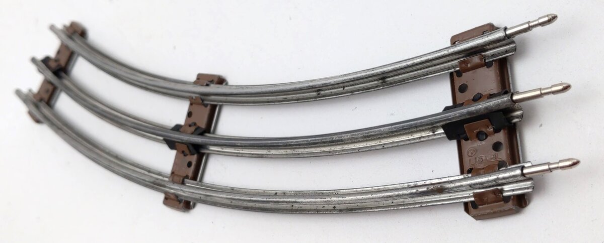 Lionel 6-65033 O-27 Regular Tubular Curved Track Section