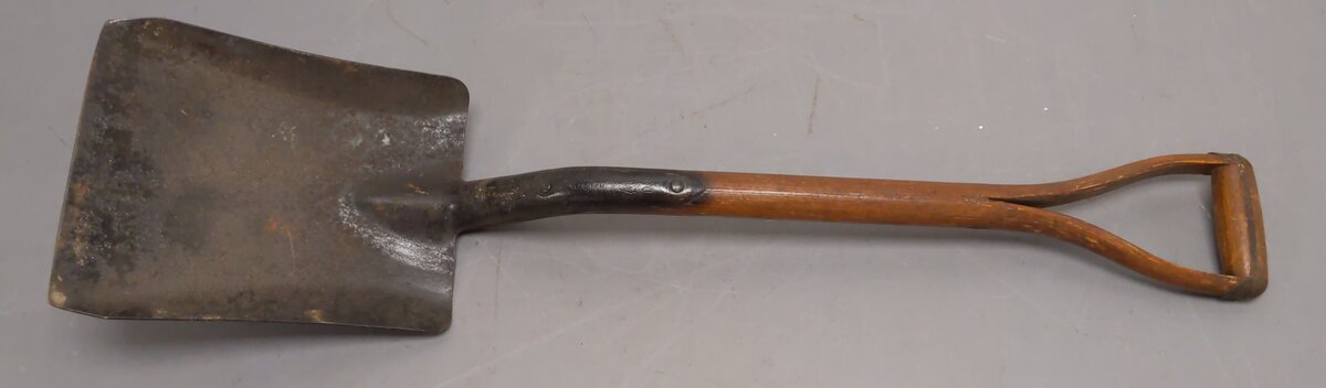 Vintage Pennsylvania Railroad Coal Shovel #2 VG