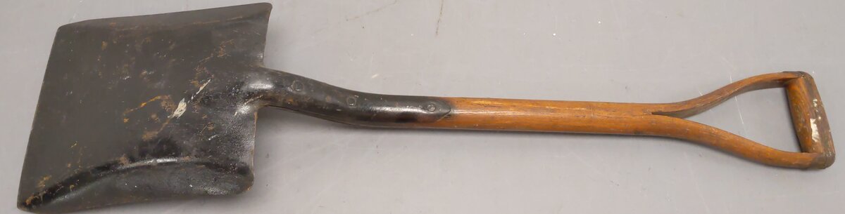 Vintage Pennsylvania Railroad Coal Shovel #2 VG
