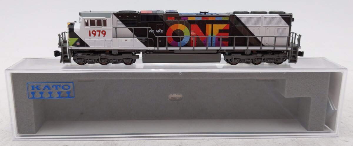 Kato 176-1979-S N UP EMD SD70M Flat Radiator Diesel Loco with DCC