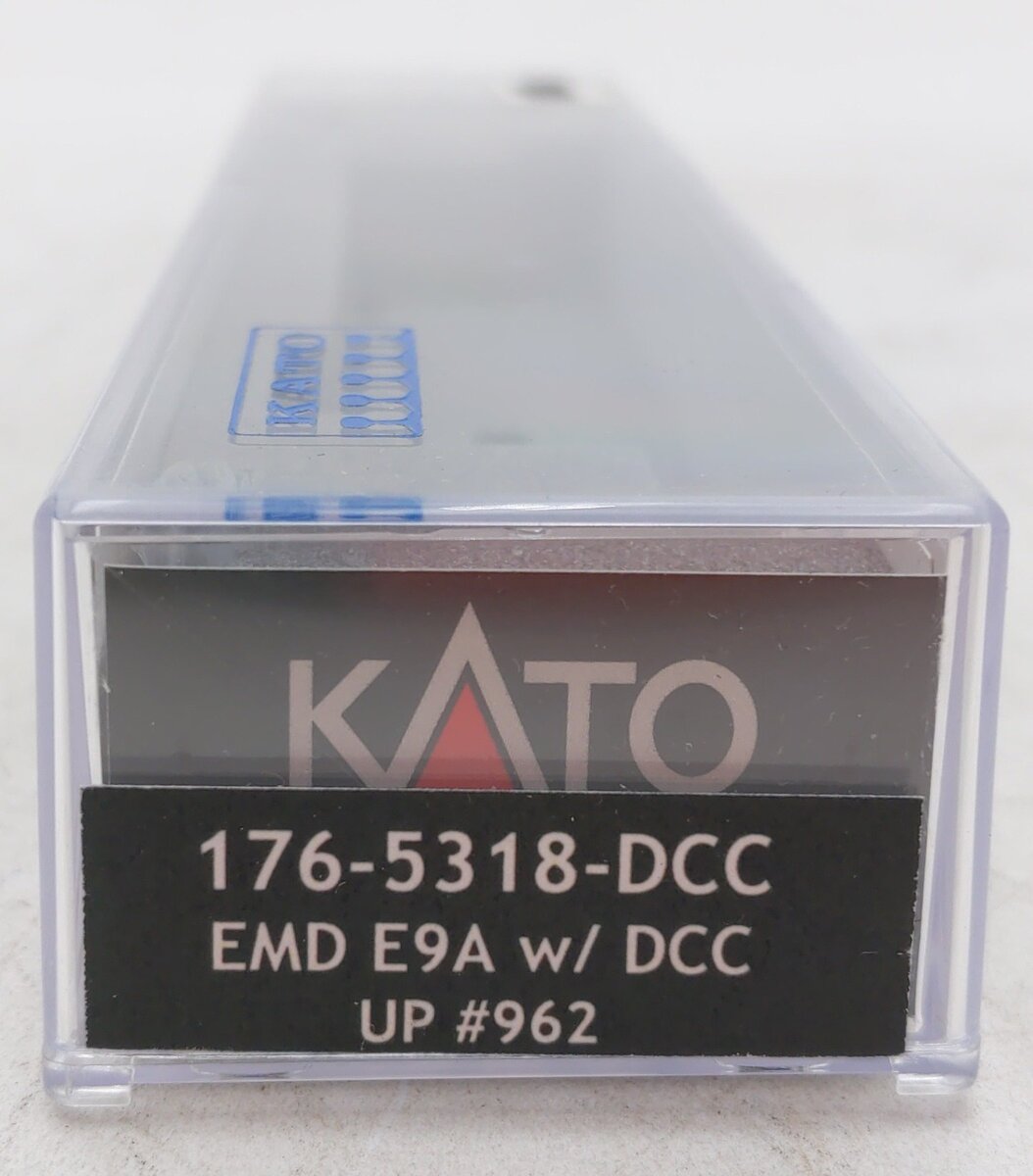 Kato 176-5318-DCC N Union Pacific Nose Herald E9A Diesel Locomotive w/DCC #962