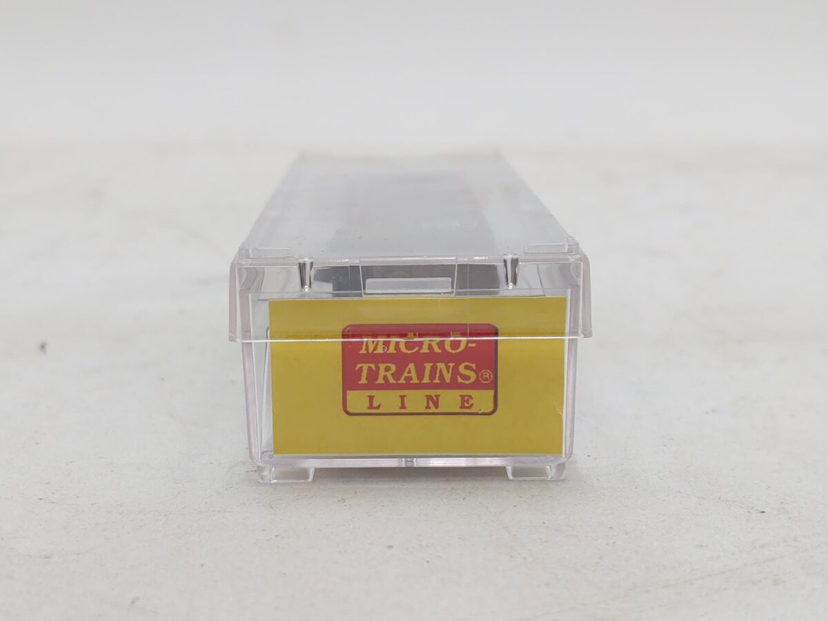 Micro-Trains 51100172 Z MP 50' Rib Side Box Car w/Plug Door #253675