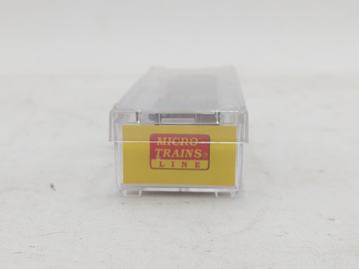 Micro-Trains 51100171 Z MP 50' Rib Side Box Car w/Plug Door #253668
