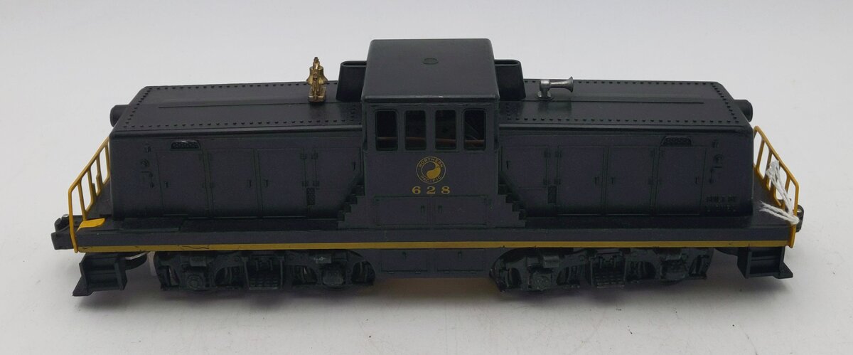 Lionel 628 VIntage O Northern Pacific 44 Ton Diesel Locomotive VG