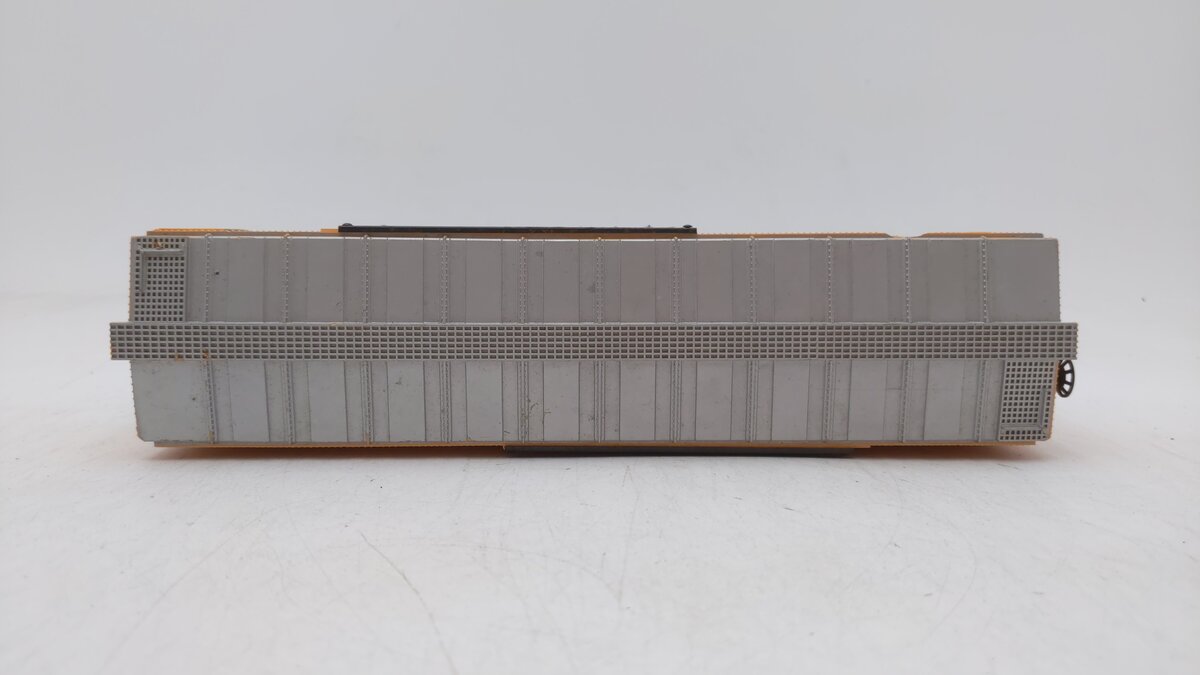 Lionel 6464-650 Vintage O Denver and Rio Grande Boxcar -Type I w/IIB Body Type VG