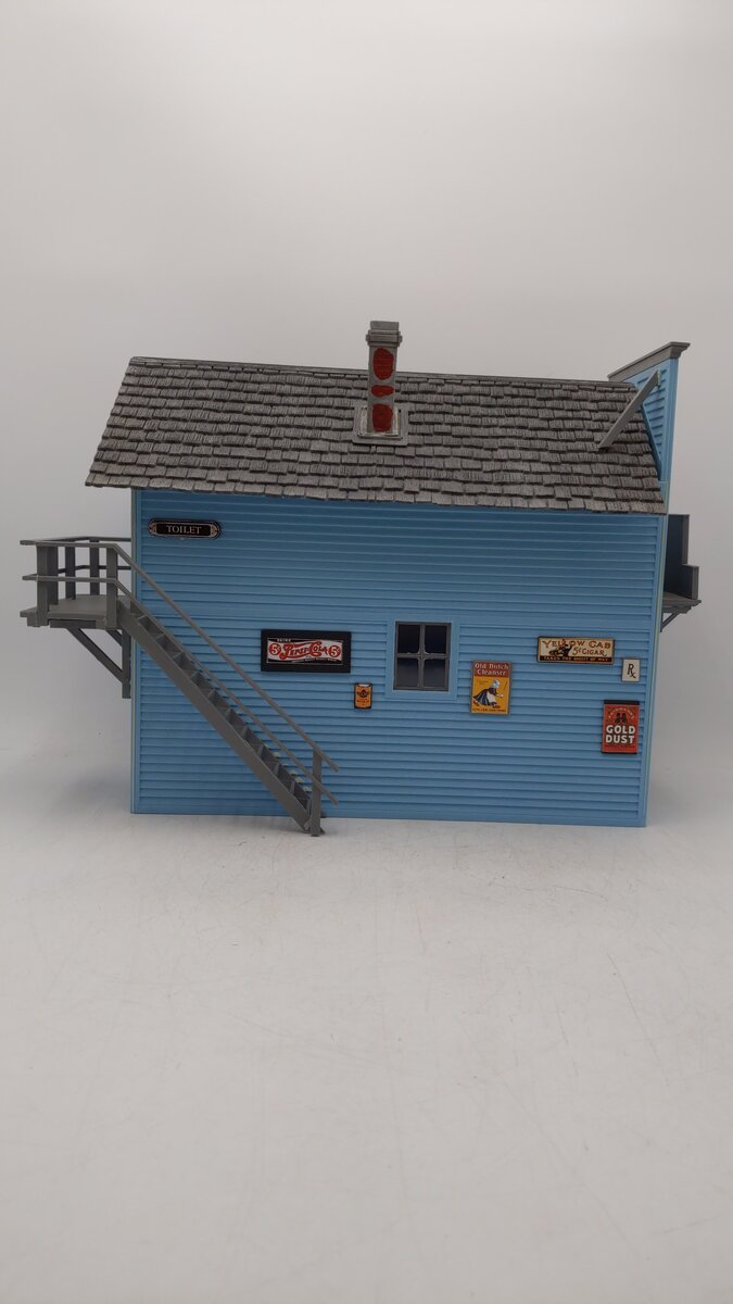 Pola LGB Doctor and Drug Store Building EX