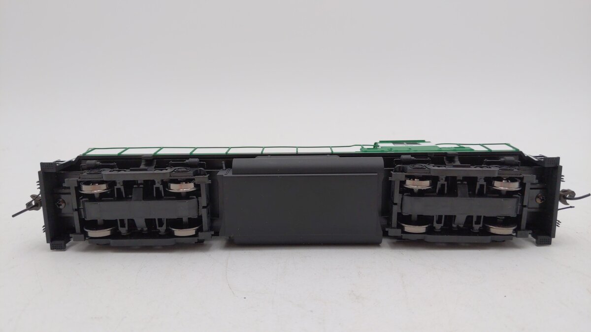 Atlas 10000536 HO Scale Apache Railway C420 Diesel Locomotive #82