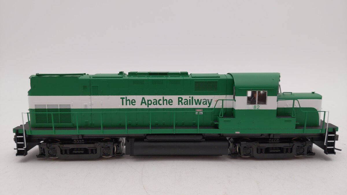 Atlas 10000536 HO Scale Apache Railway C420 Diesel Locomotive #82