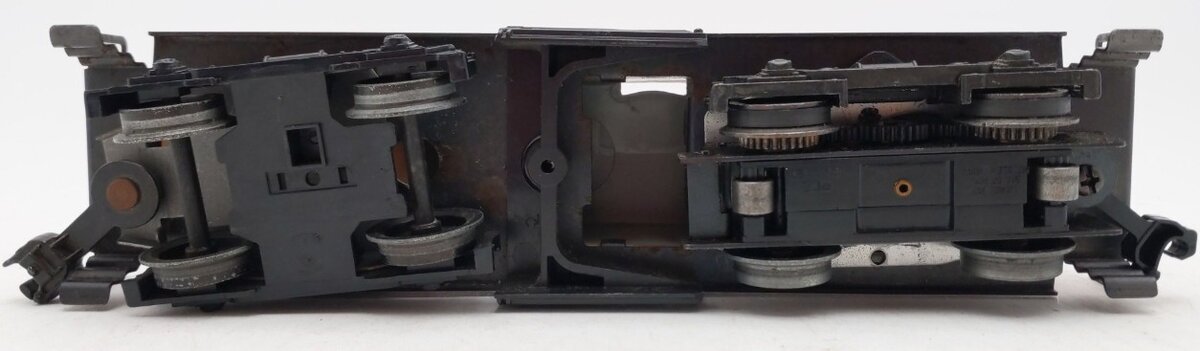 Lionel 6-8111 O Gauge DT&I NW-2 Switcher Diesel Locomotive VG