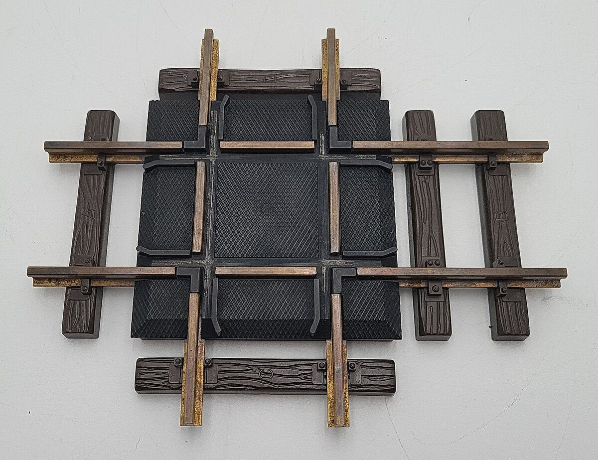 LGB 1310 G Scale 90 Degree Crossing Track Section VG