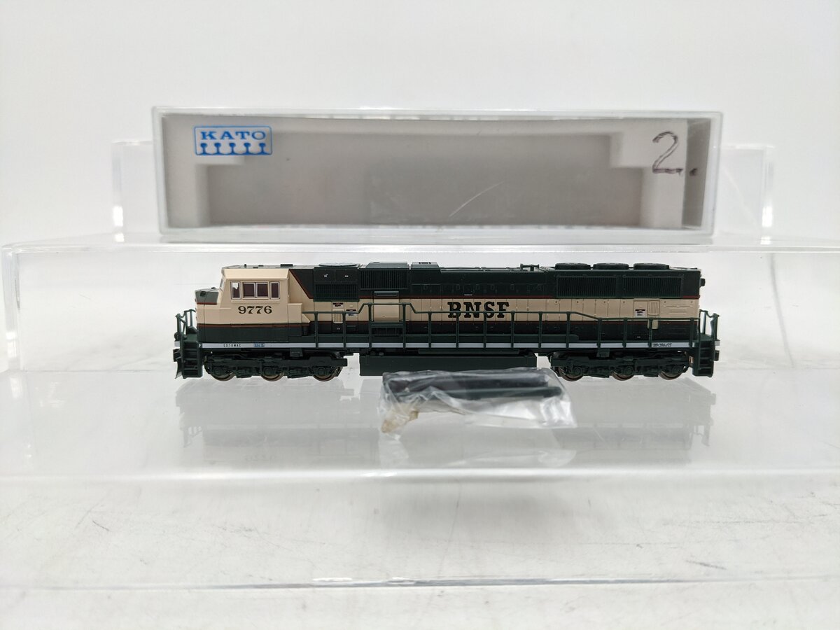 Kato 176-6301 BNSF SD70MAC Diesel Locomotive #9782 EX/Box – Trainz