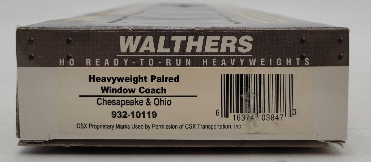 Walthers 932-10119 HO Chesapeake & Ohio Heavyweight Paired Window Coach #721 LN/Box