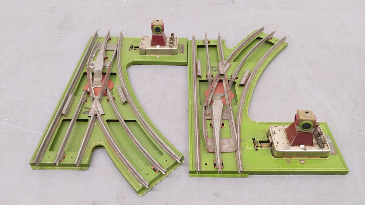 Lionel 222 Vintage Standard Gauge Electric Control Switches (Pair)
